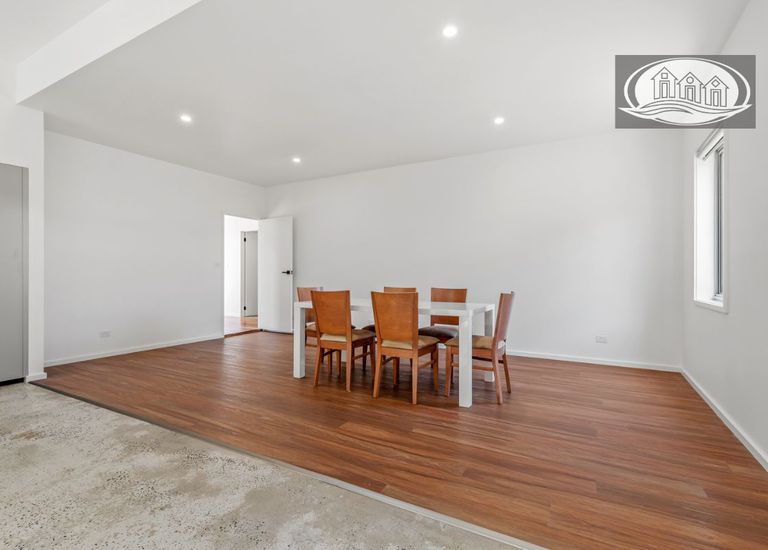 9 Market Court, Portland