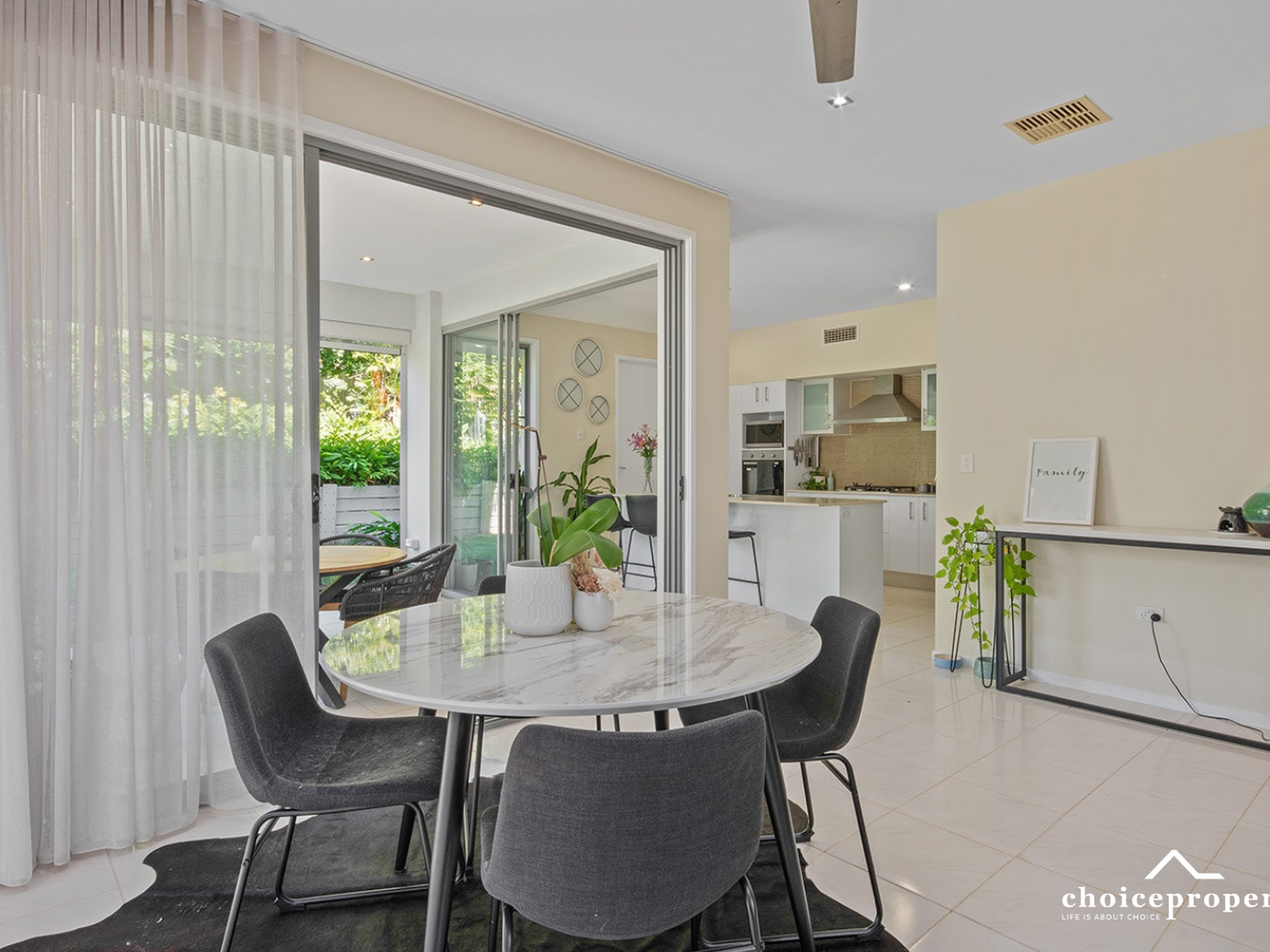 8 / 66 The Avenue, Peregian Springs