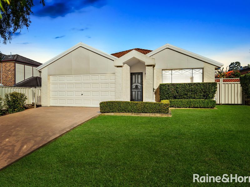 4 Bittern Grove, Glenwood