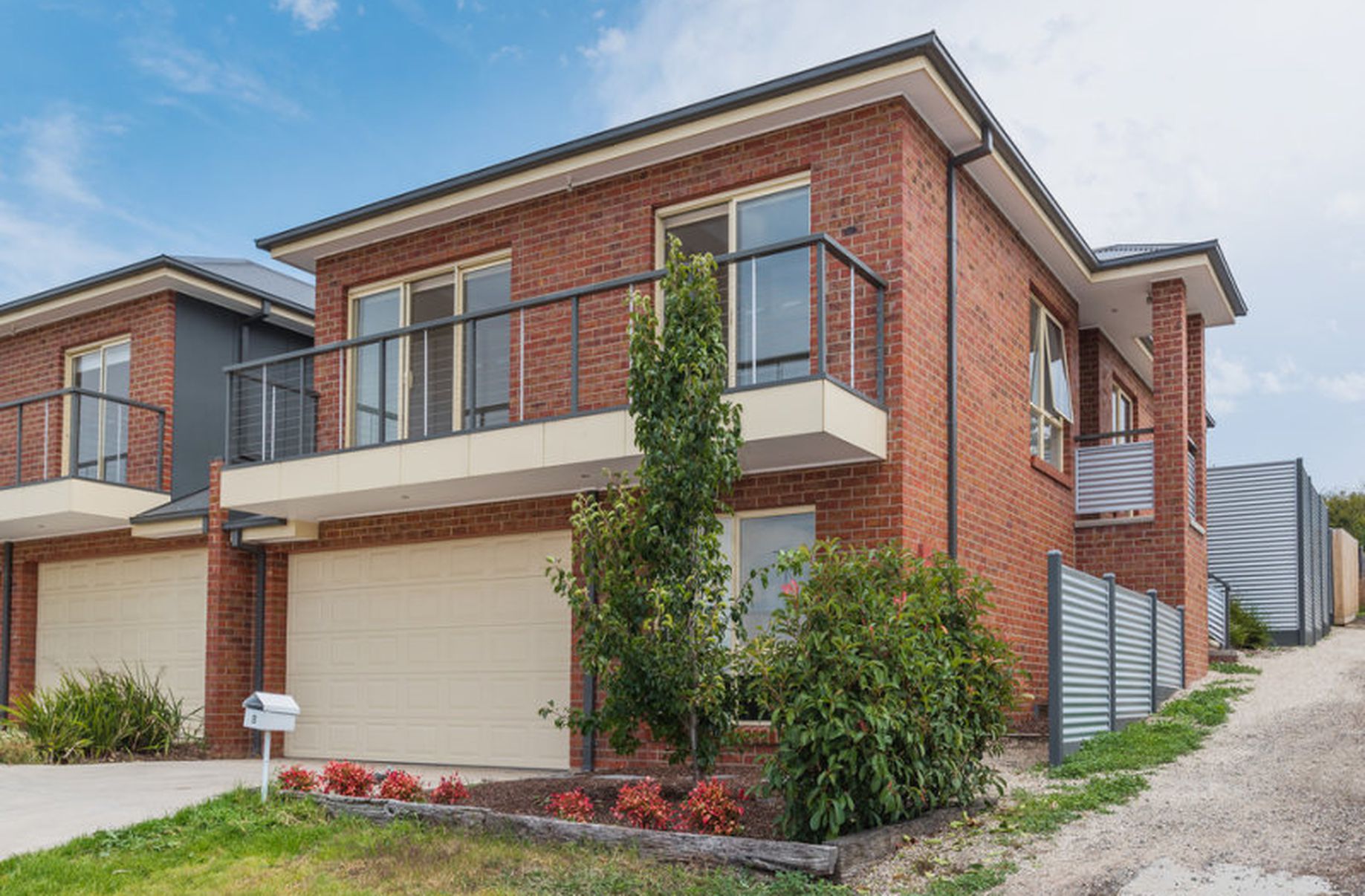 8 Fife Court, Belmont