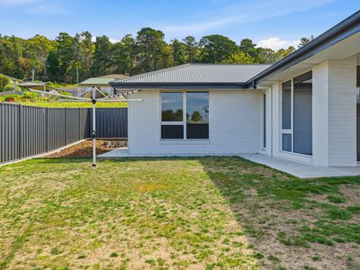 2 Coultman Close, Beaconsfield