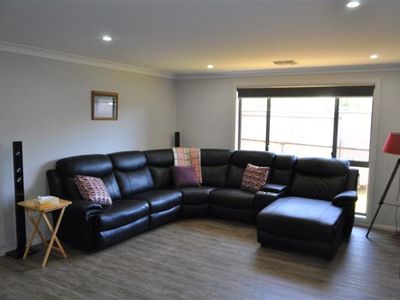 1 Tickner St, Forbes