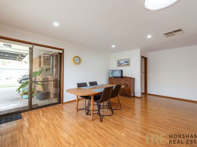 5 Landy Street, Horsham