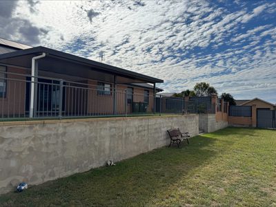 9 Vaucluse Place, Parkes