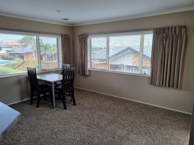 27 Heathfield Avenue, Huntington