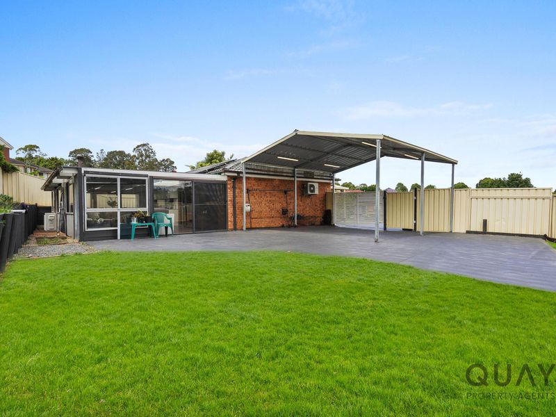 11 Merryweather Close, Minto