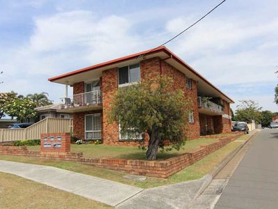 4  25 West Street, Forster