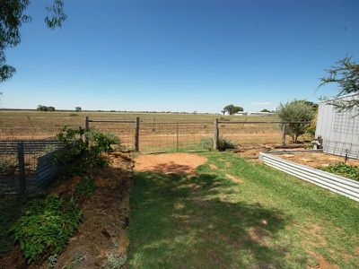 82 Gull street, Longreach