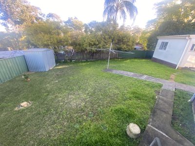 27 St Johns Street, Busby