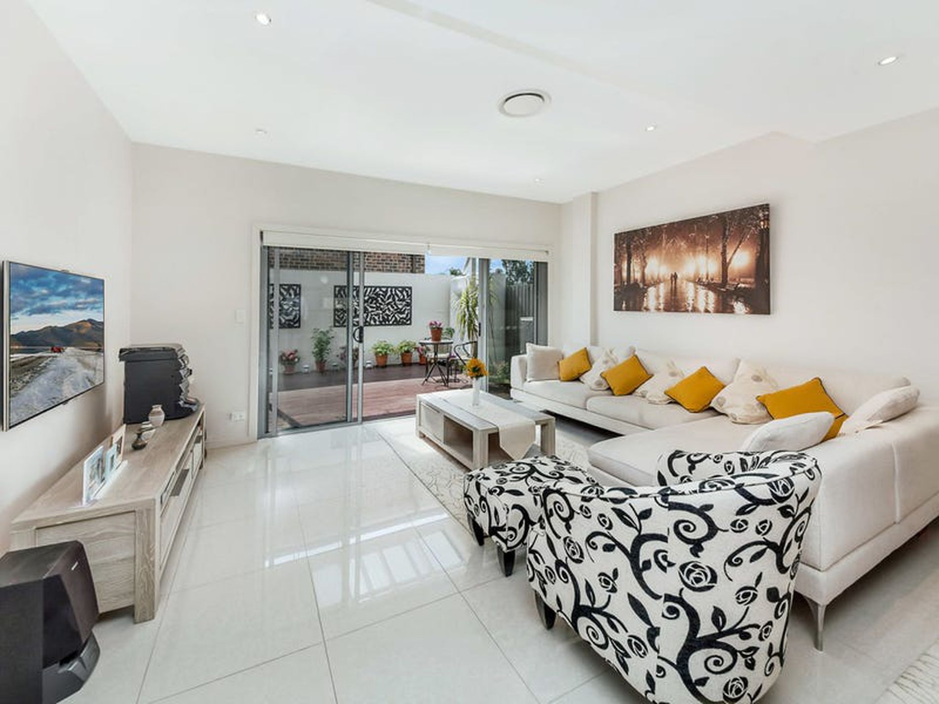 3 / 8-12 Rosebery Road, Guildford