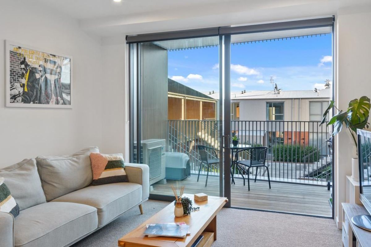 105 / 231 Madras Street, City Centre