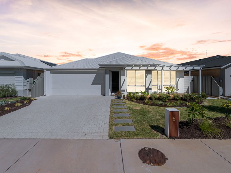 8 BLUEBERRY LOOP, Byford