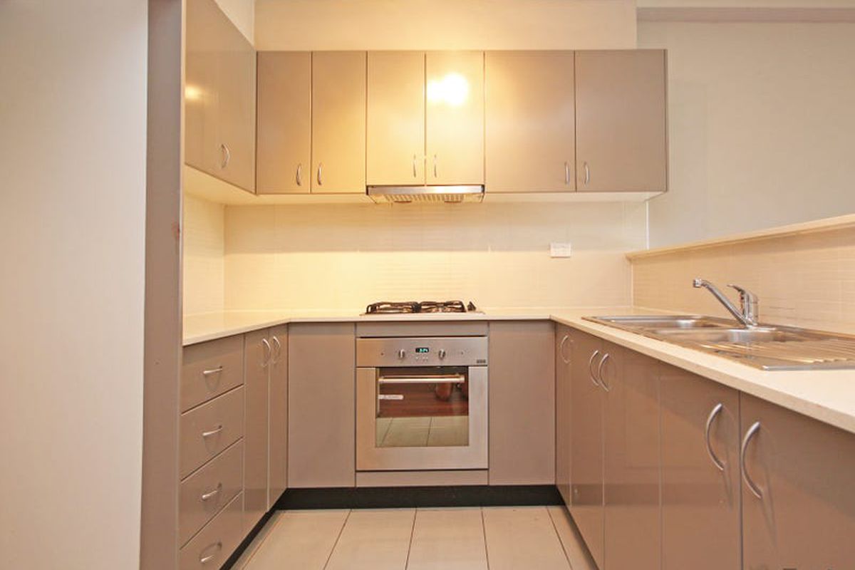 47 Henley Road, Homebush West