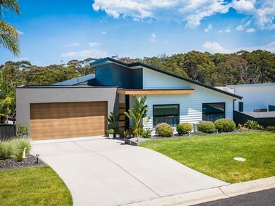 12A Elizabeth Parade, Tura Beach