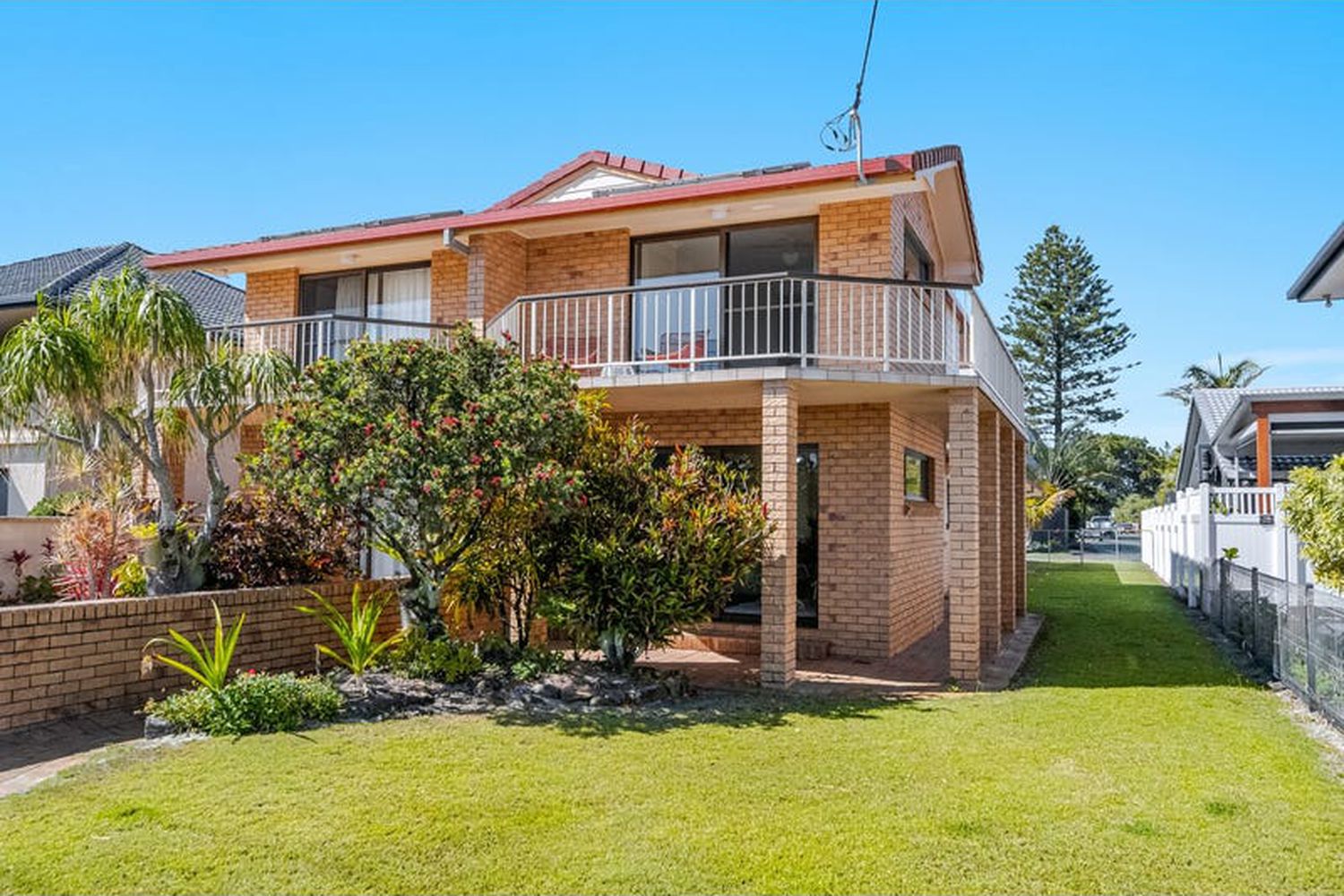 2 / 11 Ross Street, Lennox Head Katrina Beohm Real Estate