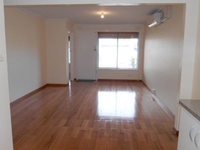 4/1065 High St, Reservoir