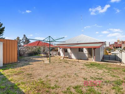 11 BEDDIE STREET, West Bathurst