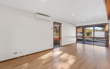 1 / 122 High Street, Berwick
