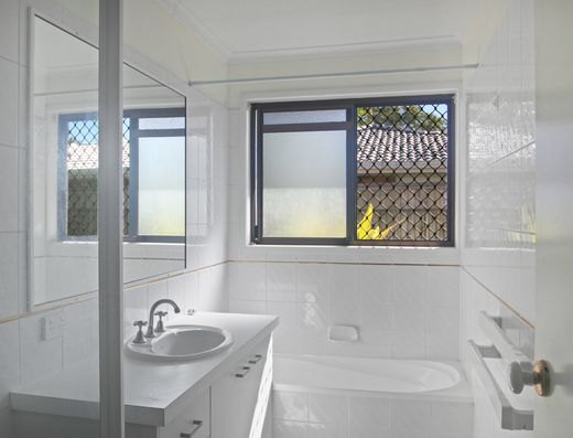 Spacious living in Tewantin image 10