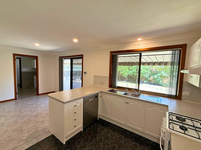 7 Rochester Drive, Salisbury Heights