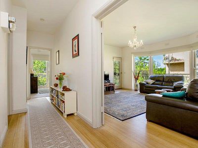 16 / 49A Kensington Road, South Yarra