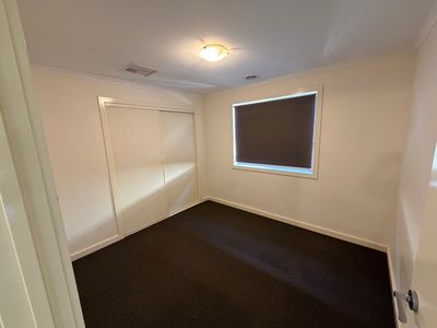 2 / 2 Lilly Pilly Close, Werribee