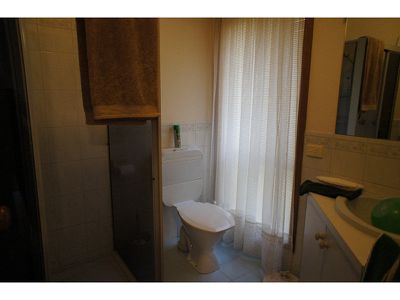 6 Lukin Court, Horsham