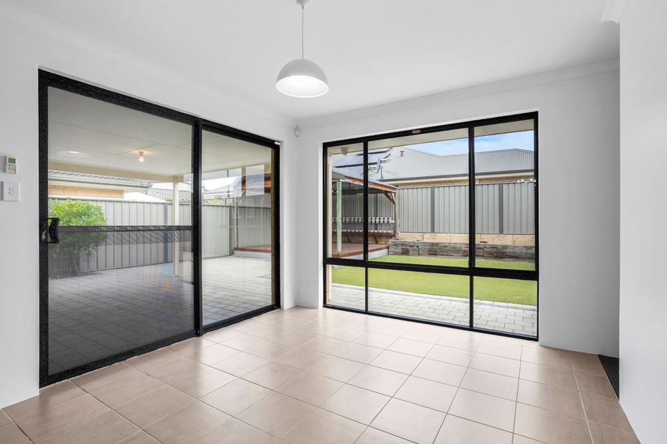 53 Colreavy Ramble, Baldivis