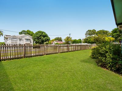 27 Thurso Street, North Booval