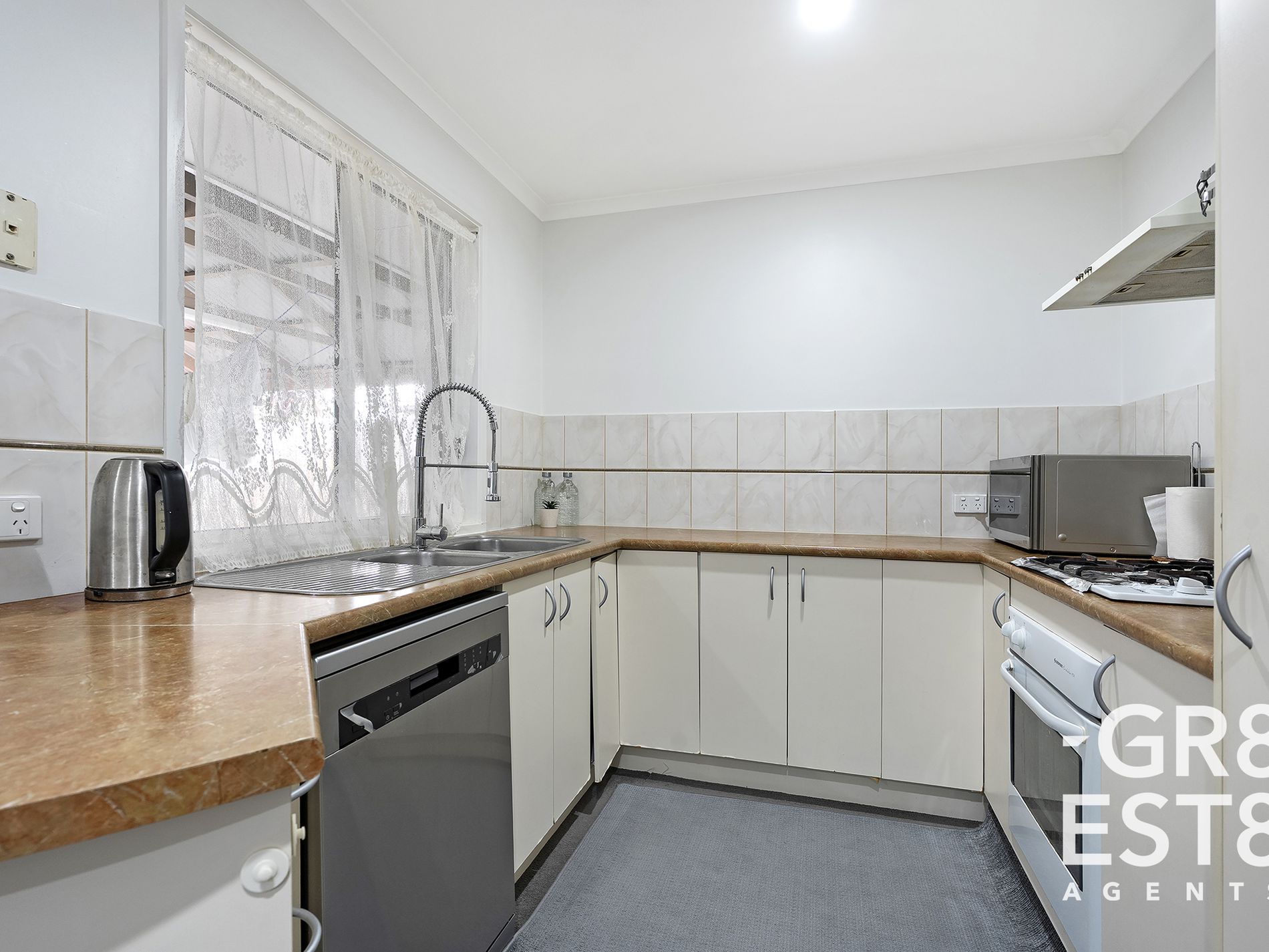 108 Harold Keys Drive, Narre Warren South