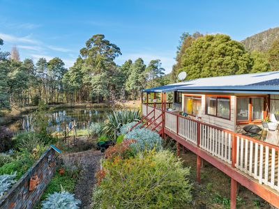 318 Bakers Creek Road, Lucaston