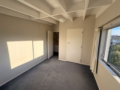 F / 229 Highgate, Roslyn