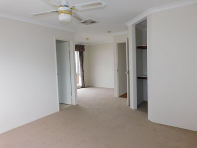 6 Abbotswood Drive, Landsdale