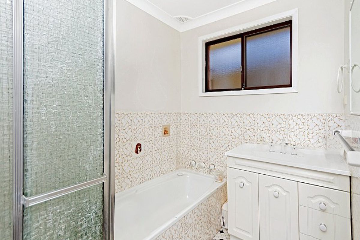 9 Lingi Street, Erina