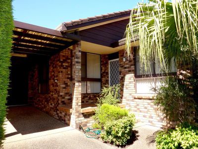 2 / 39 Junction Rd, Beverly Hills