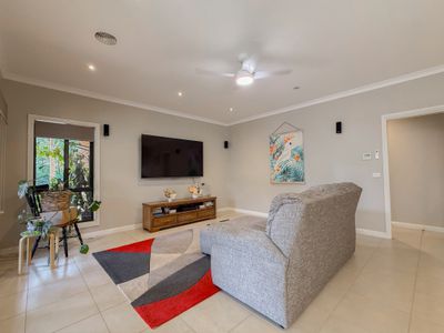 8 Merit Crescent, Swan Hill