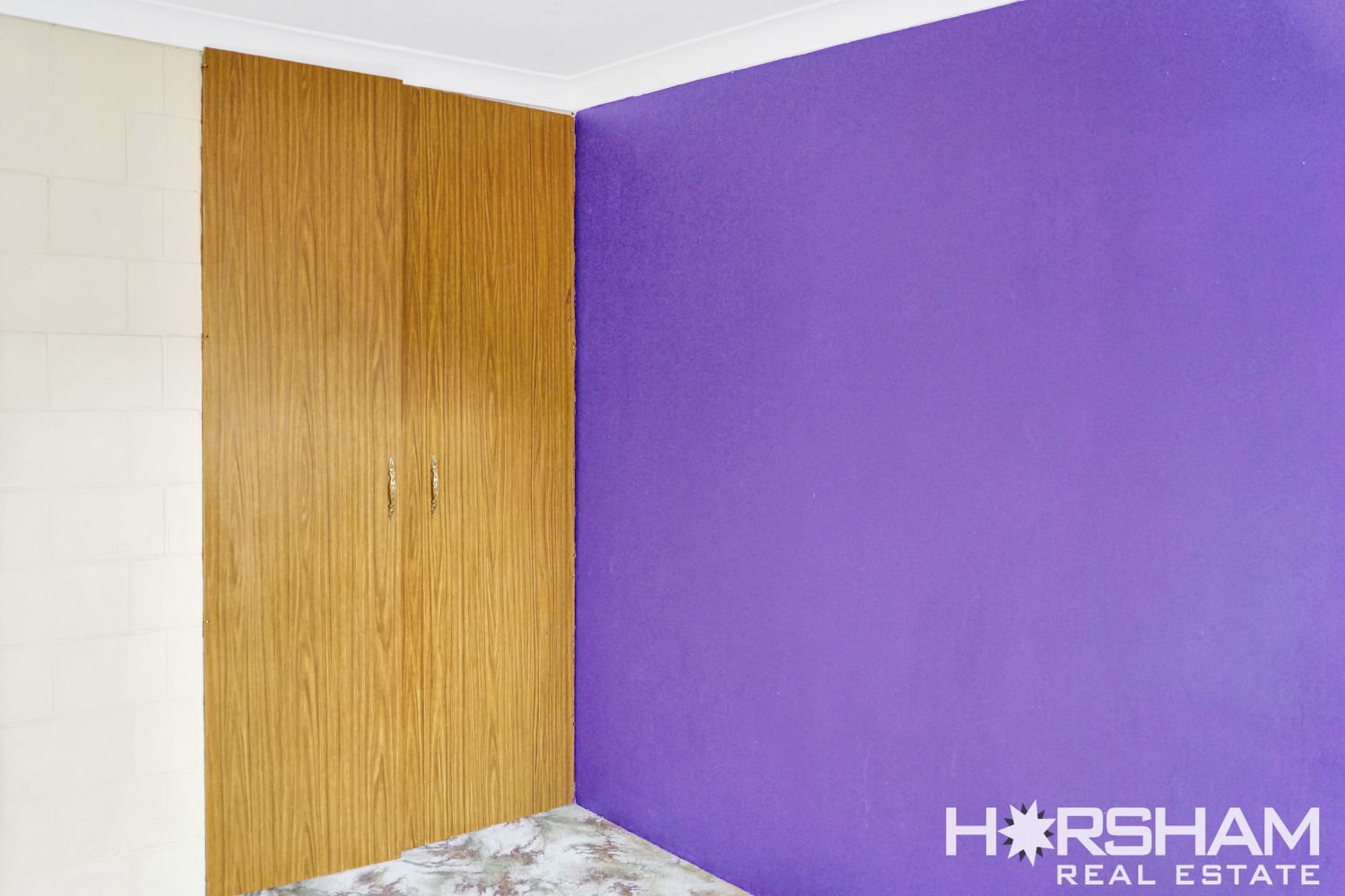 2 / 5 Schwarz Avenue, Horsham