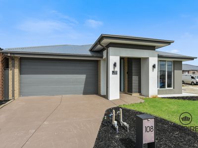 108 Yaralla Circuit, Clyde