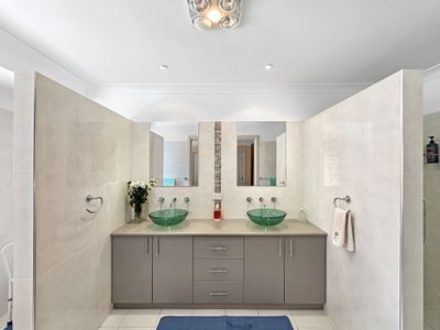 3 Hastings Court, Dubbo