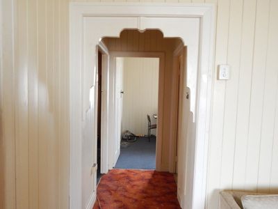 89 Glebe Road, Silkstone