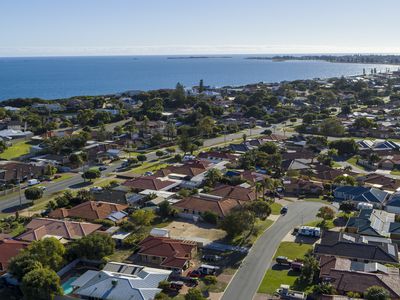 23 Frigate Close, Waikiki