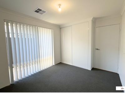 3 Kenton Way, Ravenswood