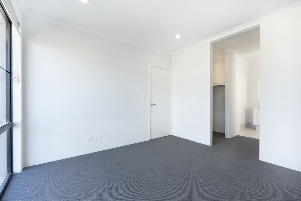 16 Tarot Grove, Baldivis