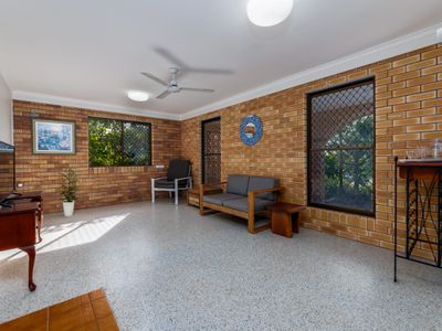 13 Meghan Crescent, Qunaba