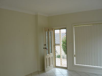 2 / 13 Eucumbene Avenue, Flinders