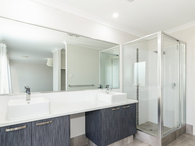 21 Chucklebud Street, Banksia Grove