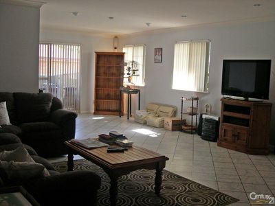 76 Murrayfield Drive, Dubbo
