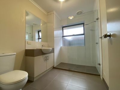 1 / 25 Deutgam Street, Werribee