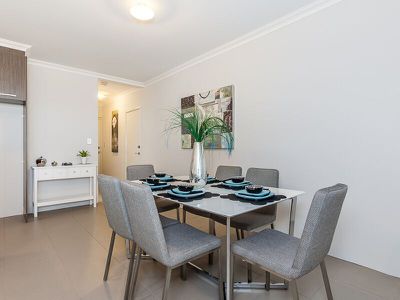 8/12 Willespie Drive, Pearsall