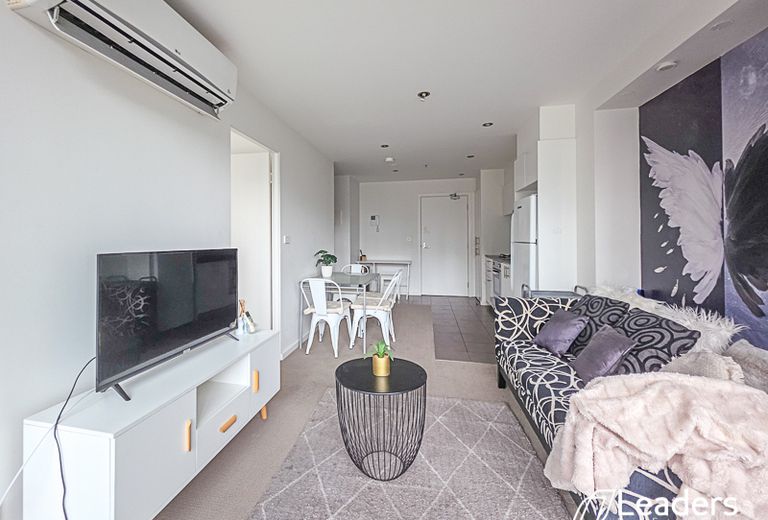 2603 / 8 EXPLORATION LANE, Melbourne